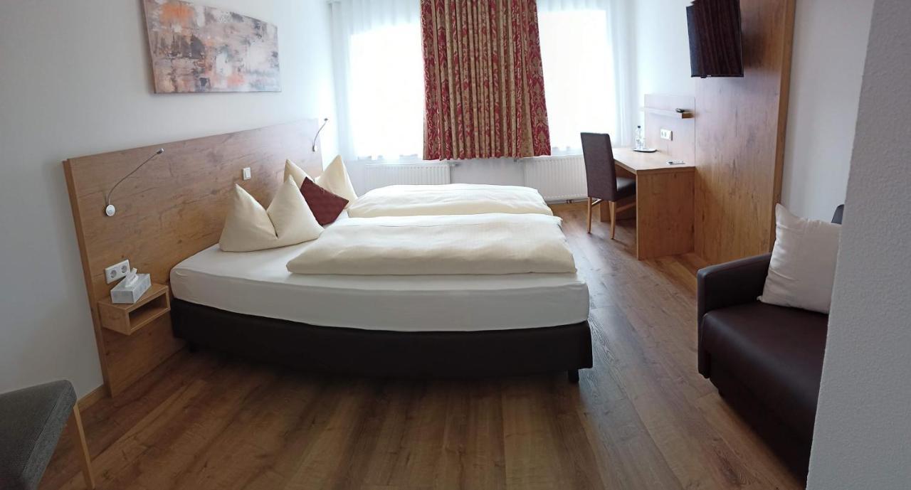 Hotel - Gasthof Erber Sinzing Exteriör bild