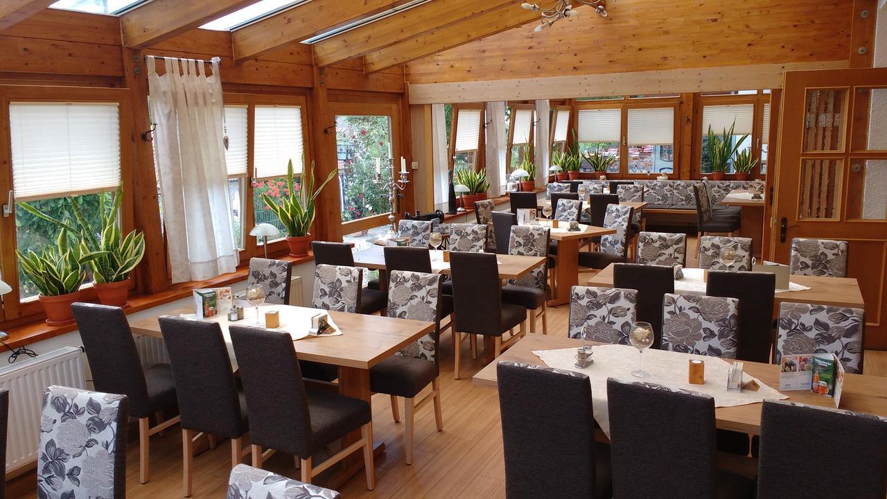 Hotel - Gasthof Erber Sinzing Exteriör bild