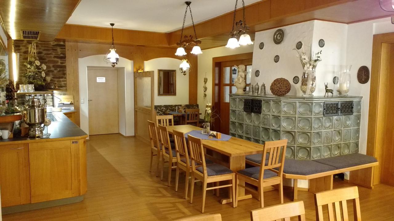 Hotel - Gasthof Erber Sinzing Exteriör bild