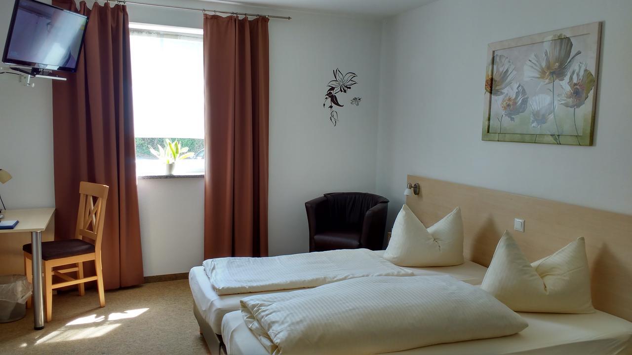 Hotel - Gasthof Erber Sinzing Exteriör bild